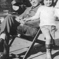 Rudy Pollock with his son, Rue, 1922. 